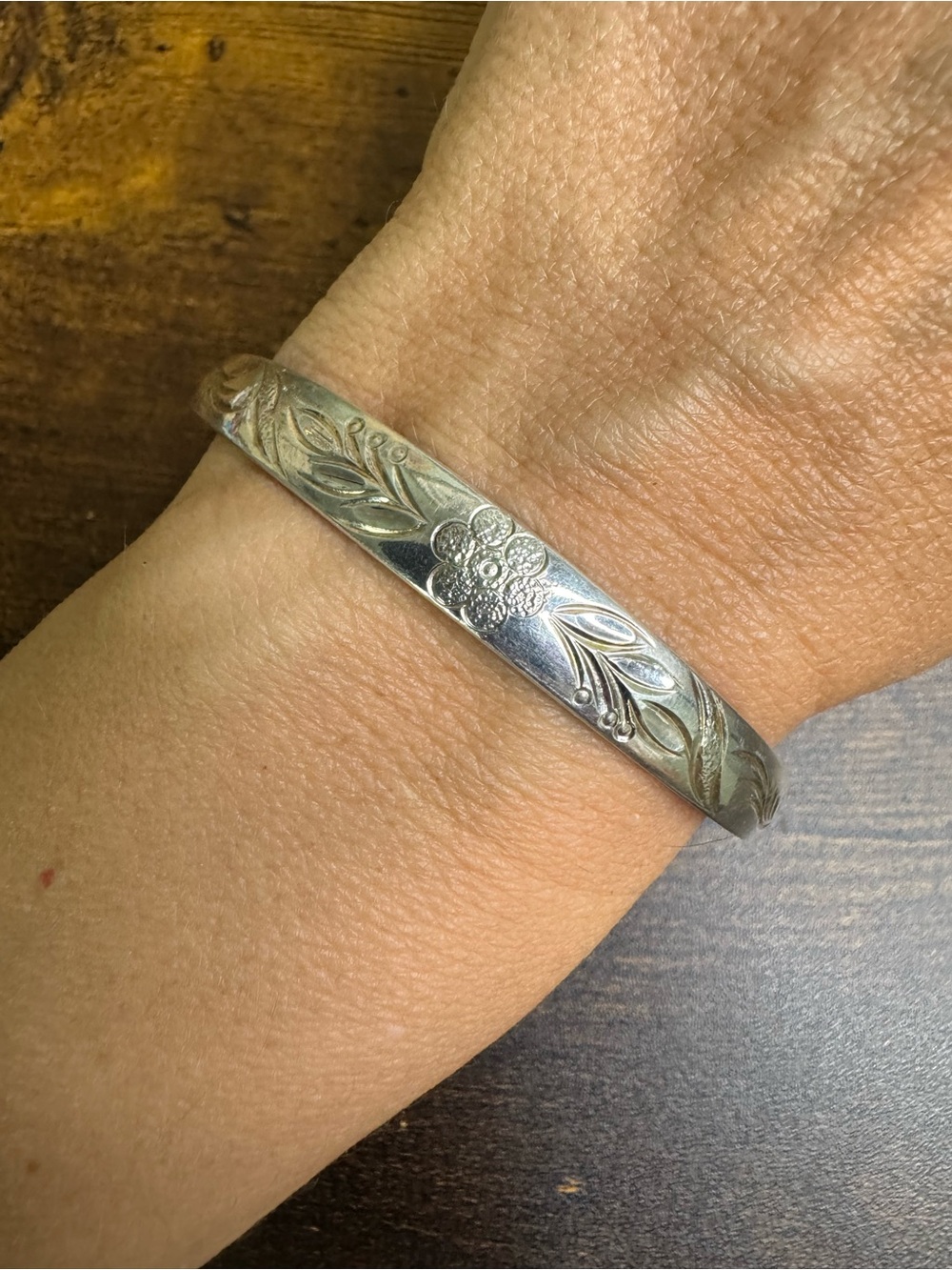 Vintage Silver Tone Floral Engraved Slide Bracelet Bangle size 8